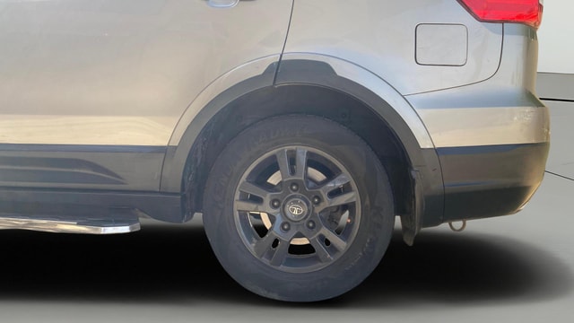View Tata Hexa Image 12 Used Tata Hexa Image 12