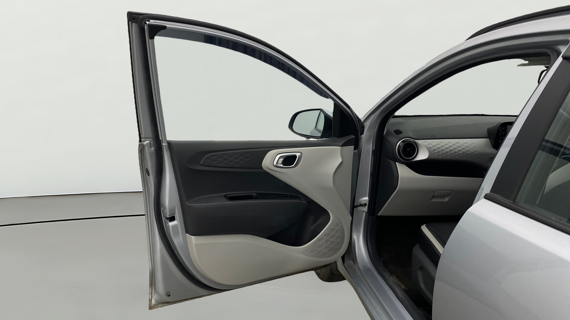 View 2022 Hyundai Grand i10 Nios Sportz Petrol Image 31 Used 2022 Hyundai Grand i10 Nios Sportz Petrol Image 31