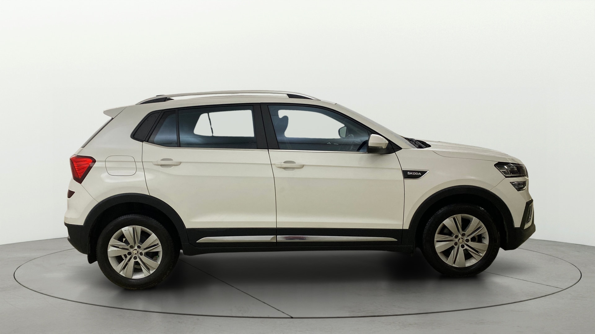 View 2022 Skoda Kushaq Ambition 1.0 TSI MT Image 8 Used 2022 Skoda Kushaq Ambition 1.0 TSI MT Image 8