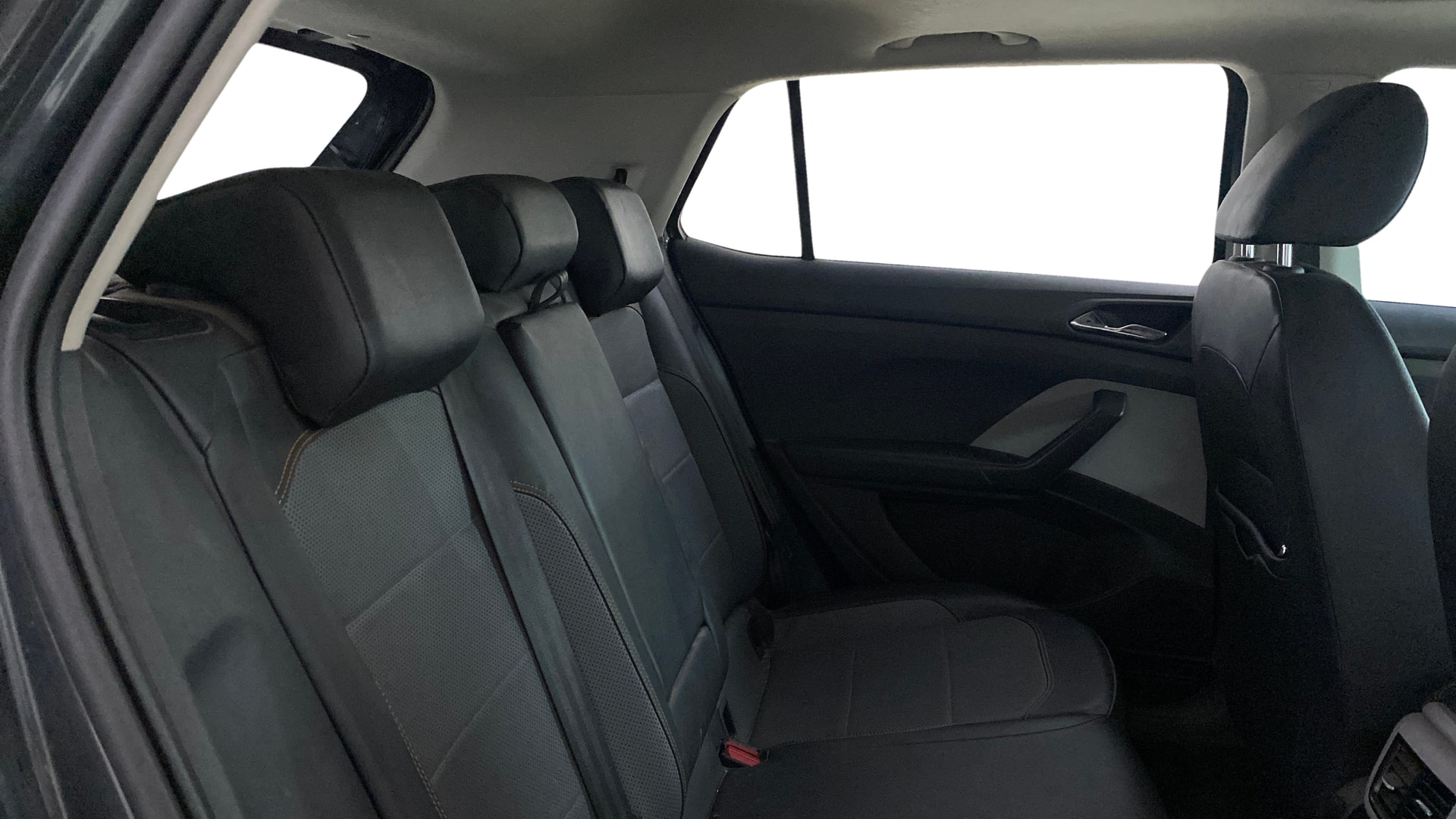 View 2022 Skoda Kushaq Style 1.0 TSI MT Image 30 Used 2022 Skoda Kushaq Style 1.0 TSI MT Image 30