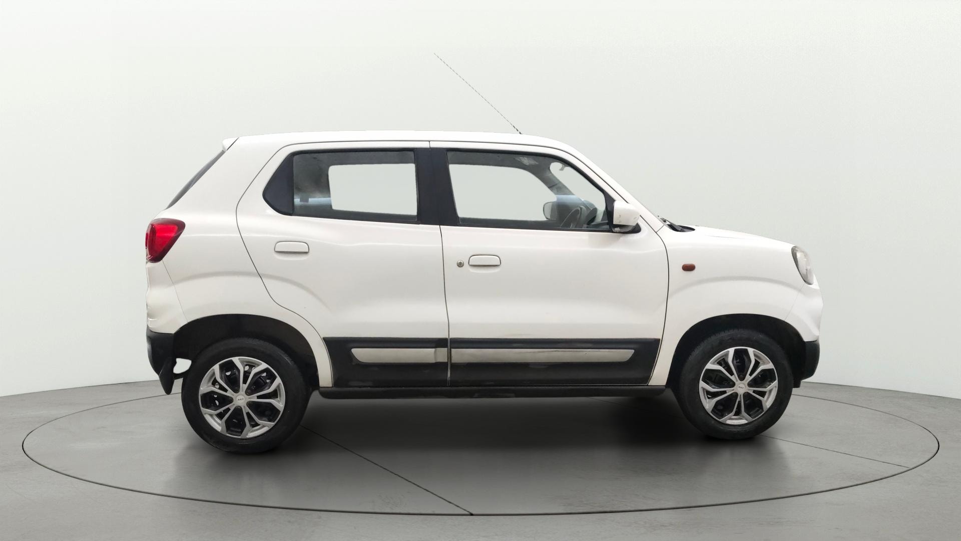 Used 2020 Maruti Suzuki 1000 Used 2020 Maruti Suzuki 1000