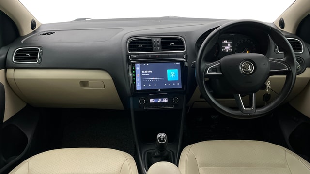 View Skoda Rapid Image 15 Used Skoda Rapid Image 15
