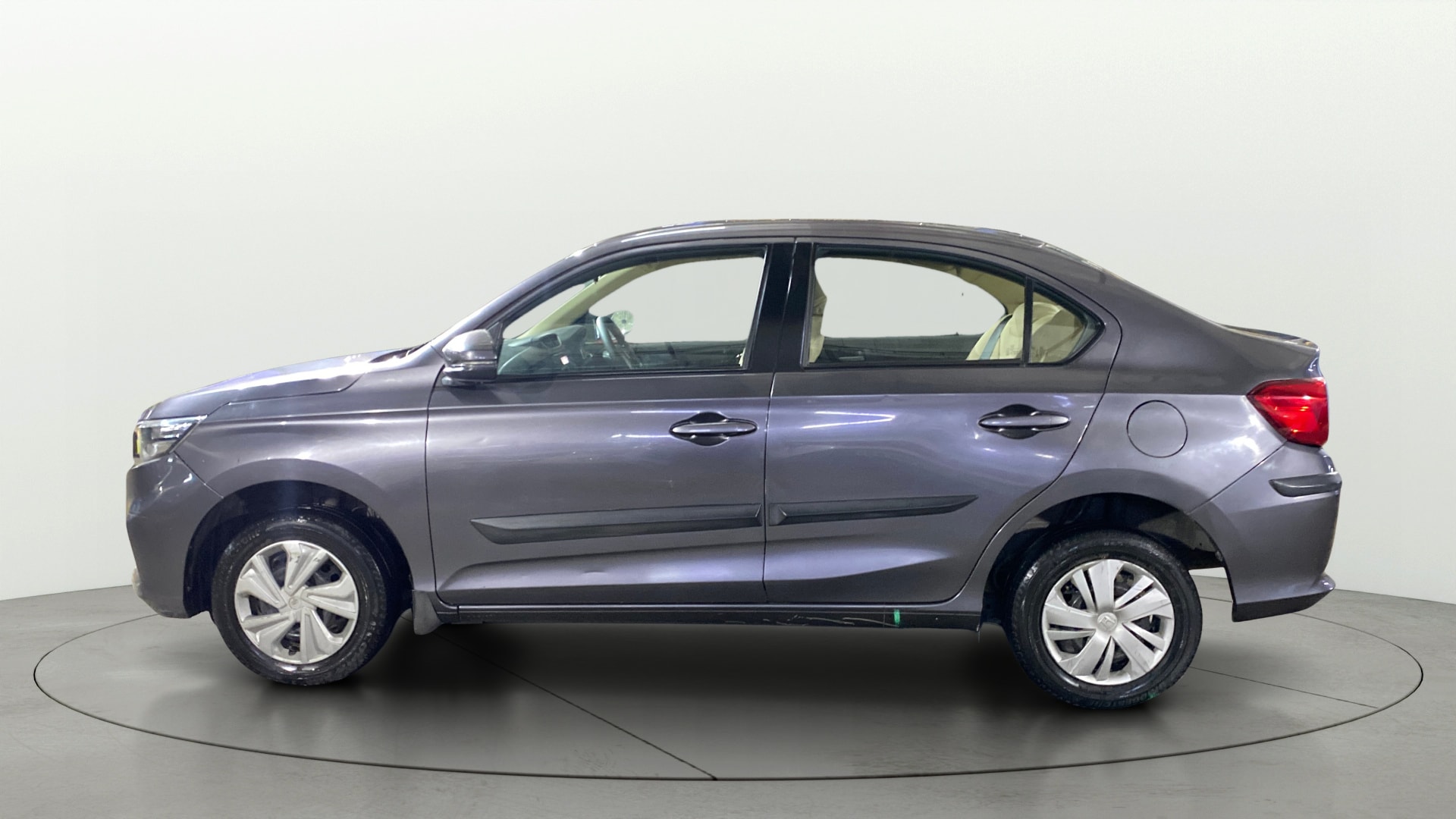 View 2018 Honda Amaze E MT Petrol BS IV Image 5 Used 2018 Honda Amaze E MT Petrol BS IV Image 5
