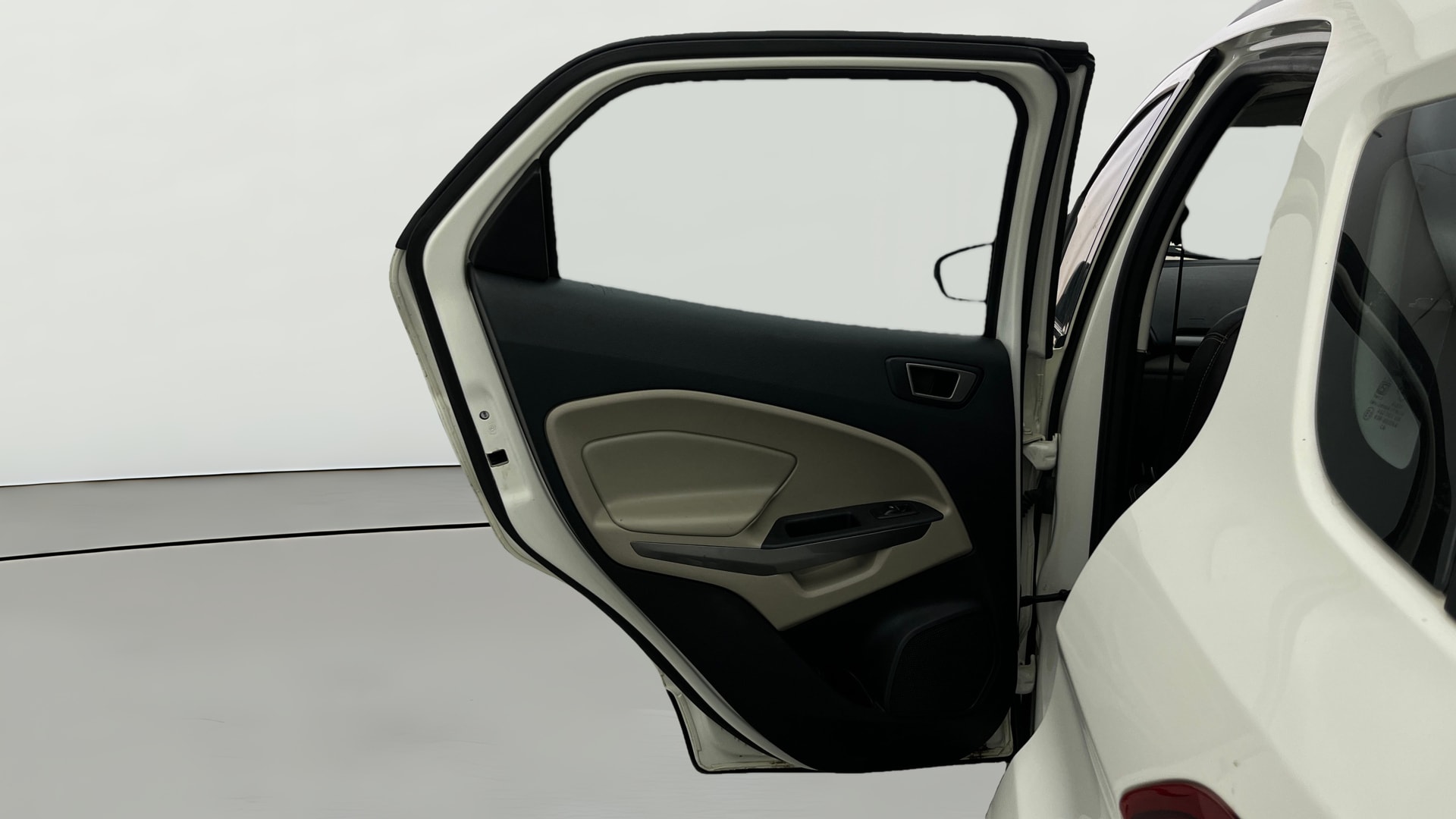 View 2020 Ford EcoSport 1.5 TDCi Diesel Ambiente BS IV Image 15 Used 2020 Ford EcoSport 1.5 TDCi Diesel Ambiente BS IV Image 15