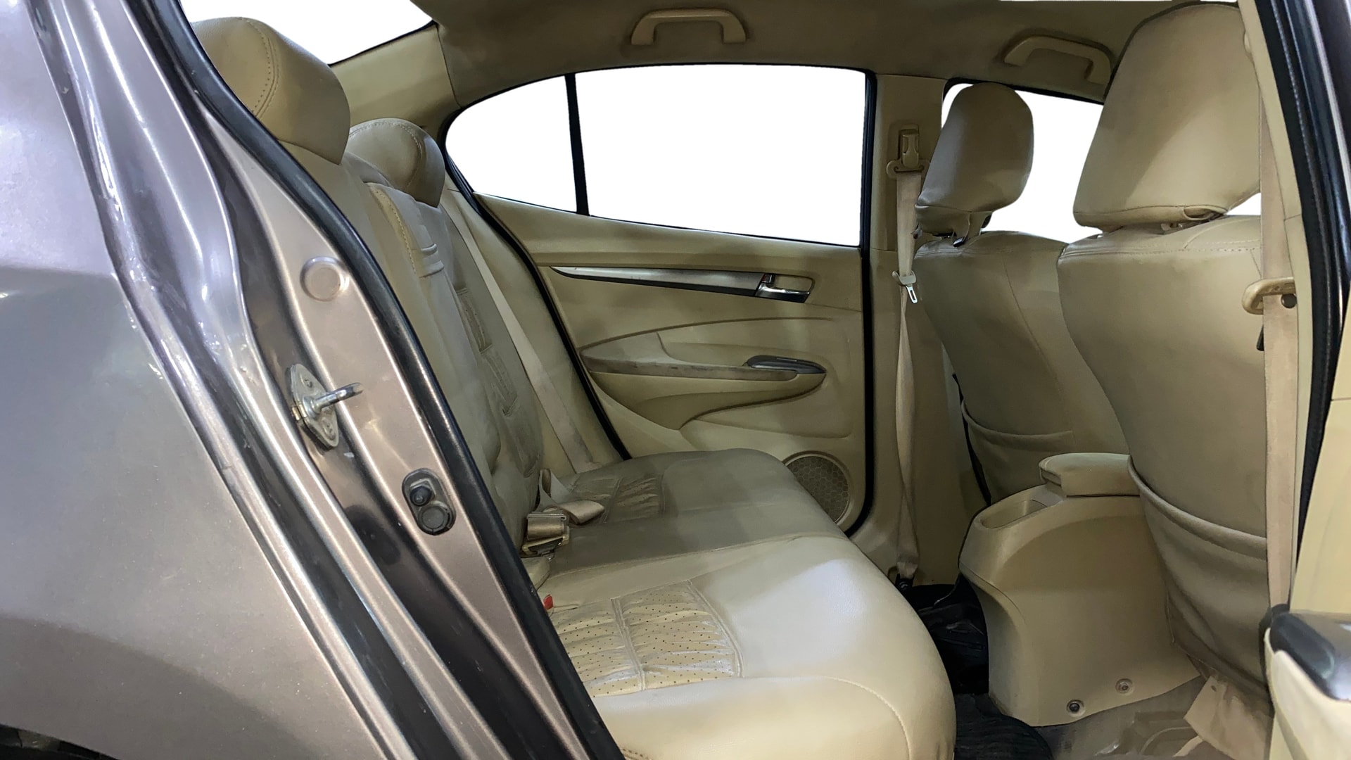 View 2013 Honda City ZX MT Diesel Anniversary Edition Image 35 Used 2013 Honda City ZX MT Diesel Anniversary Edition Image 35