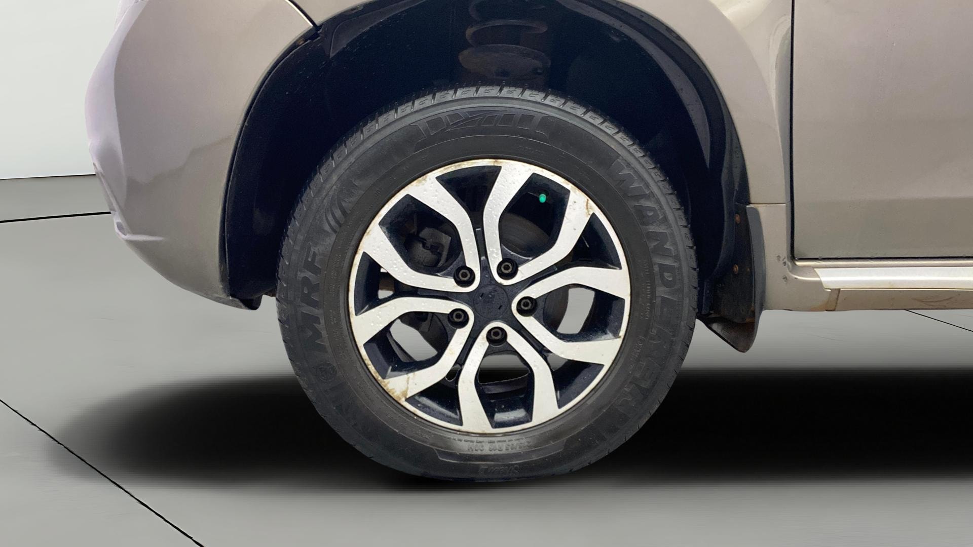View 2014 Nissan Terrano XVD THP 110 PS Image 28 Used 2014 Nissan Terrano XVD THP 110 PS Image 28