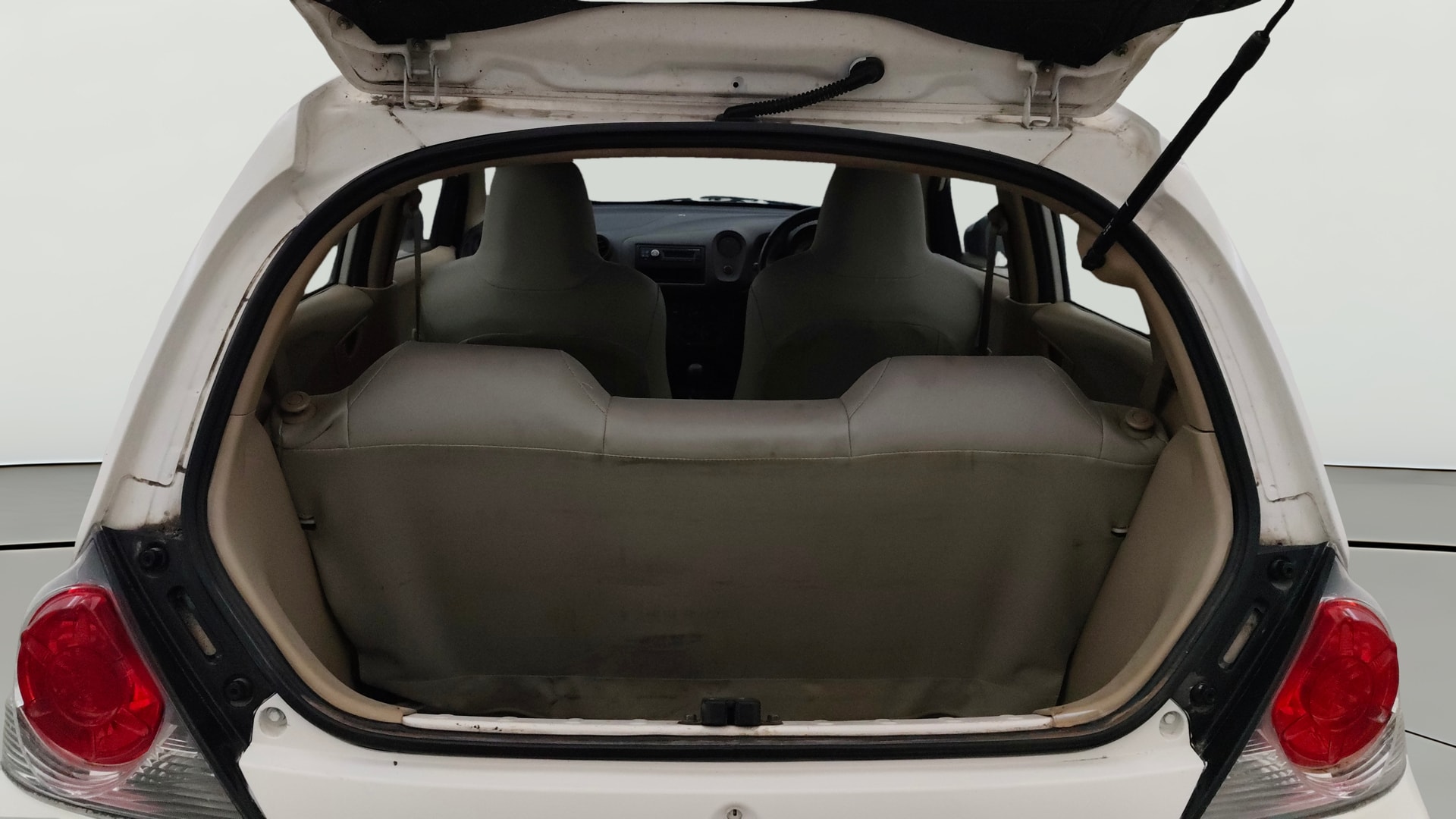 View 2013 Honda Brio EX MT Image 36 Used 2013 Honda Brio EX MT Image 36