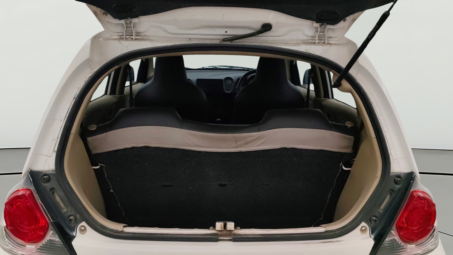 View 2015 Honda Brio E MT Petrol Image 37 Used 2015 Honda Brio E MT Petrol Image 37