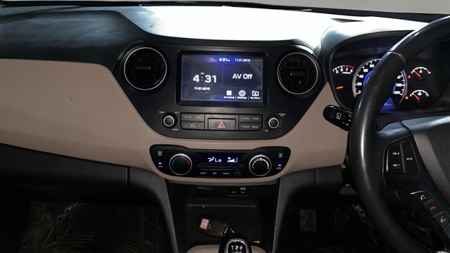 View Hyundai Grand i10 Image 17 Used Hyundai Grand i10 Image 17
