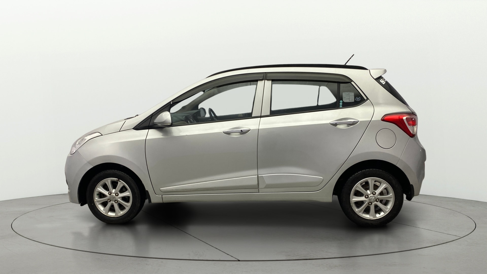 View 2014 Hyundai Grand i10 Asta AT 1.2 Kappa VTVT Image 5 Used 2014 Hyundai Grand i10 Asta AT 1.2 Kappa VTVT Image 5
