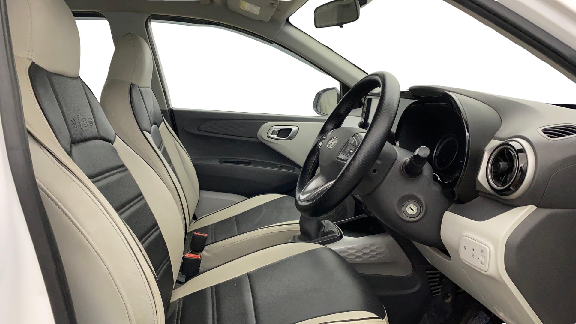 View 2024 Hyundai Grand i10 Nios Sportz CNG Image 26 Used 2024 Hyundai Grand i10 Nios Sportz CNG Image 26