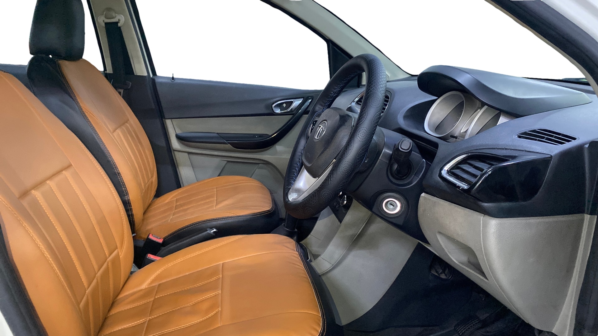 View 2016 Tata Tiago Revotorq XB Image 26 Used 2016 Tata Tiago Revotorq XB Image 26