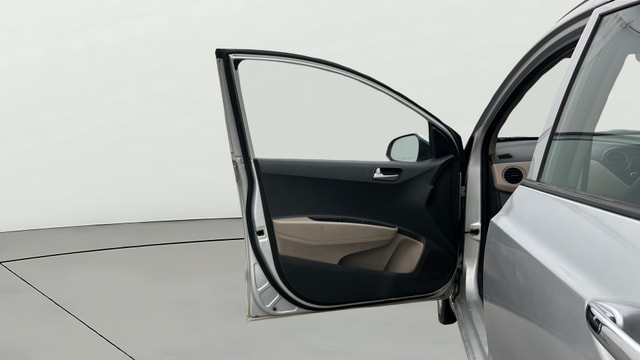 View Hyundai Grand i10 Image 30 Used Hyundai Grand i10 Image 30