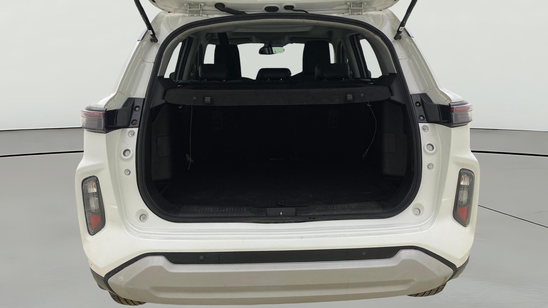 View 2023 Maruti Suzuki 1000 Base Variant Image 40 Used 2023 Maruti Suzuki 1000 Base Variant Image 40