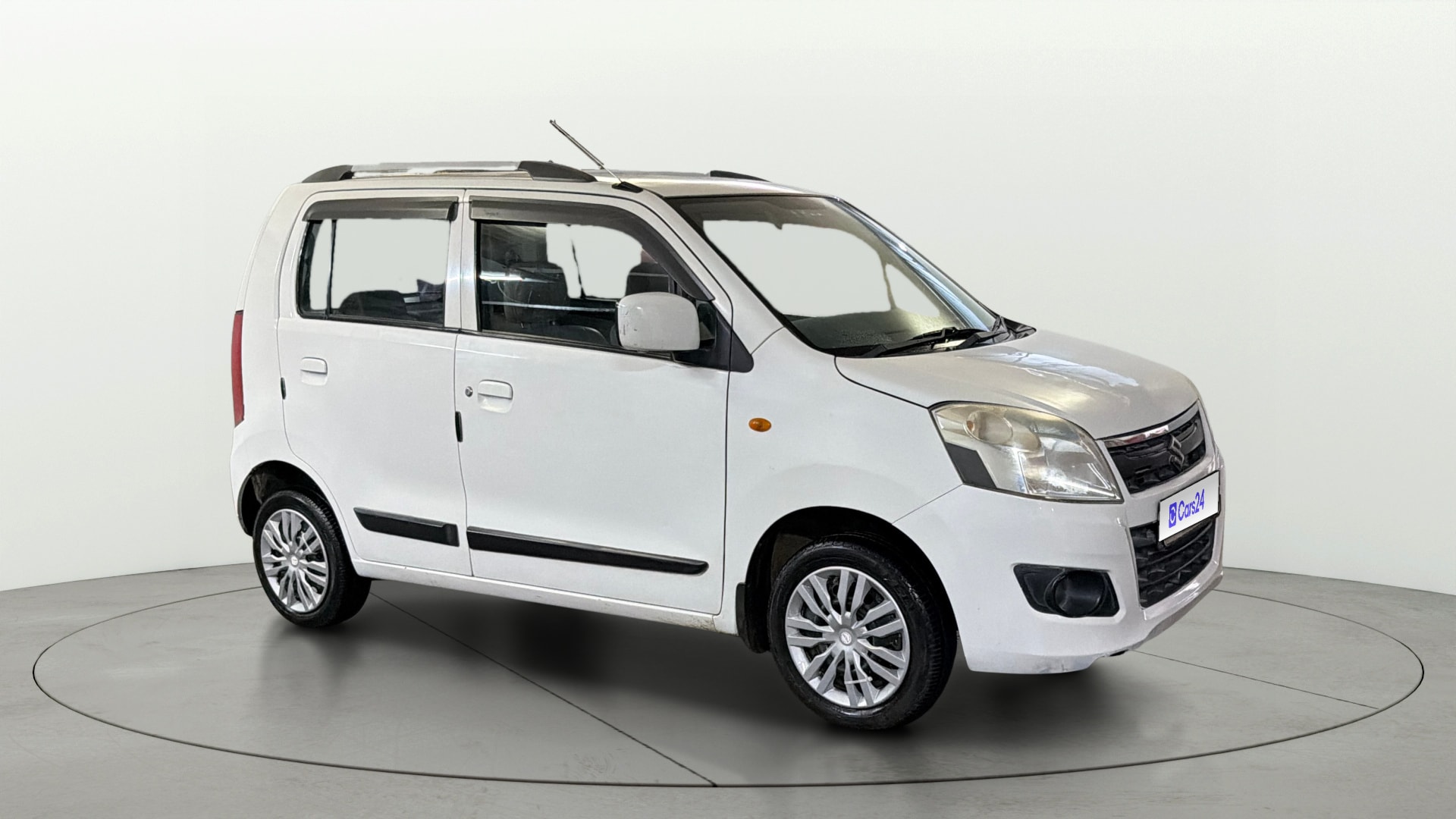 View 2017 Maruti Suzuki 1000 Base Variant Image 21 Used 2017 Maruti Suzuki 1000 Base Variant Image 21