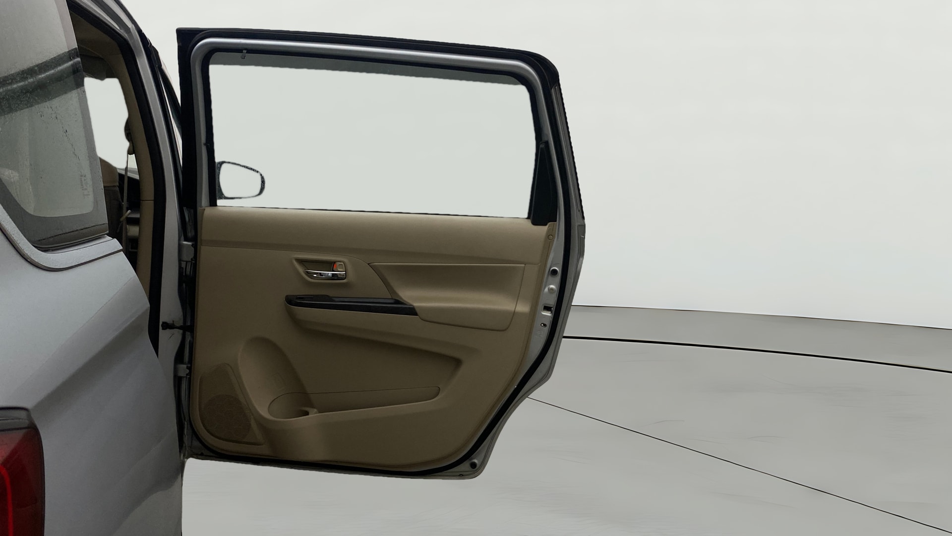 View 2022 Maruti Suzuki 1000 Base Variant Image 7 Used 2022 Maruti Suzuki 1000 Base Variant Image 7