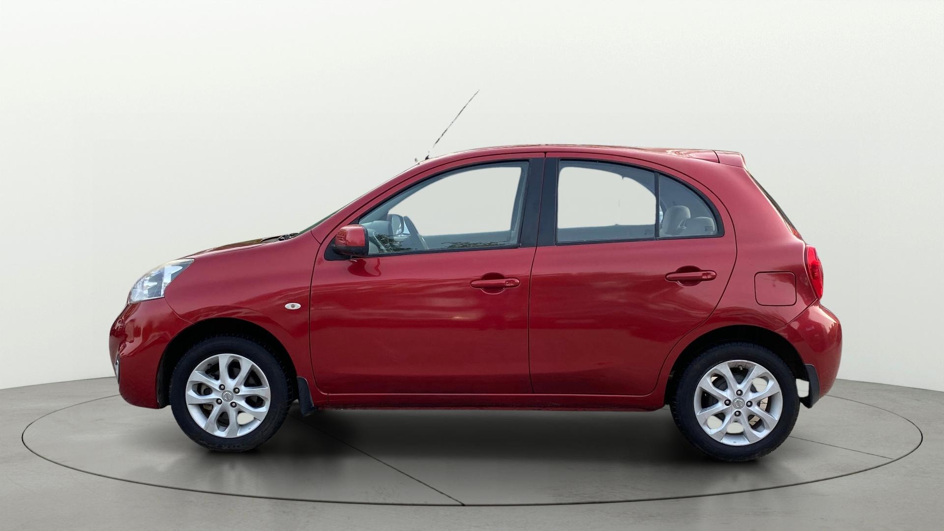View 2016 Nissan Micra XV (CVT) Image 5 Used 2016 Nissan Micra XV (CVT) Image 5