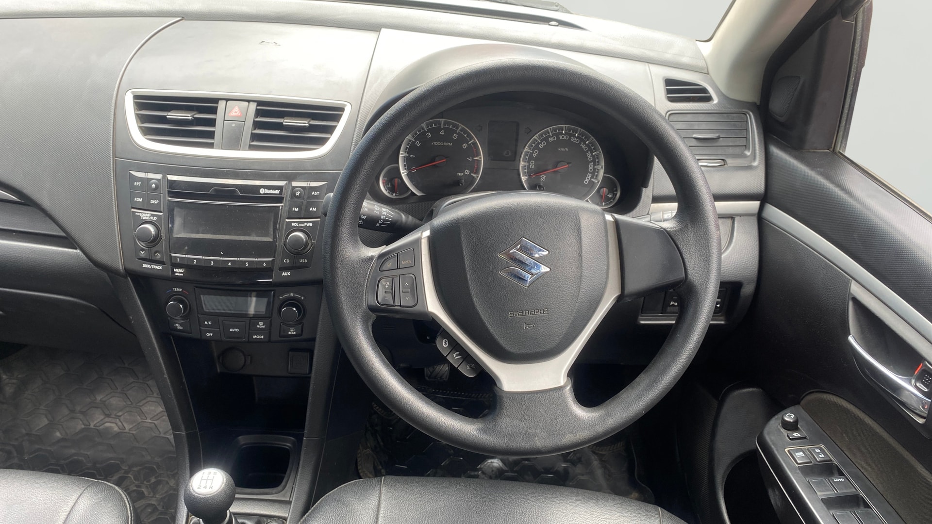 View 2015 Maruti Suzuki 1000 Base Variant Image 20 Used 2015 Maruti Suzuki 1000 Base Variant Image 20