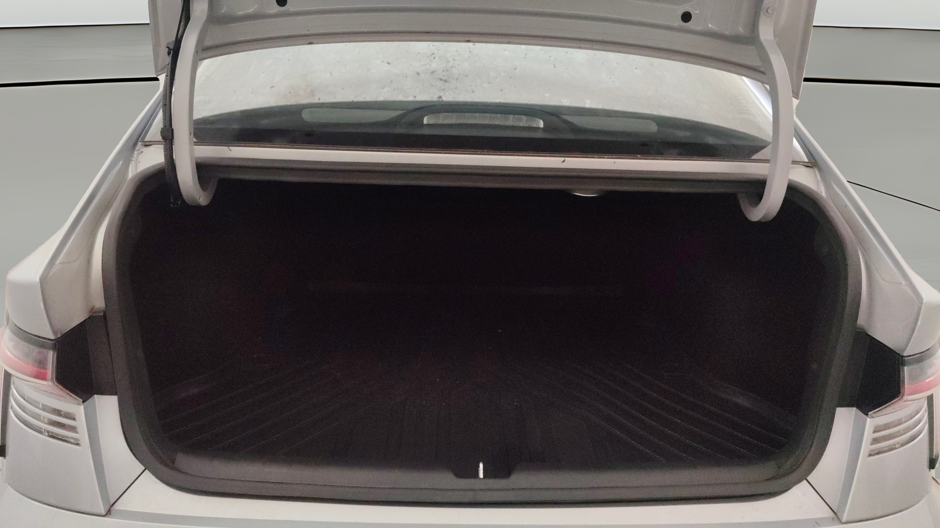 Used 2024 Hyundai Verna Used 2024 Hyundai Verna