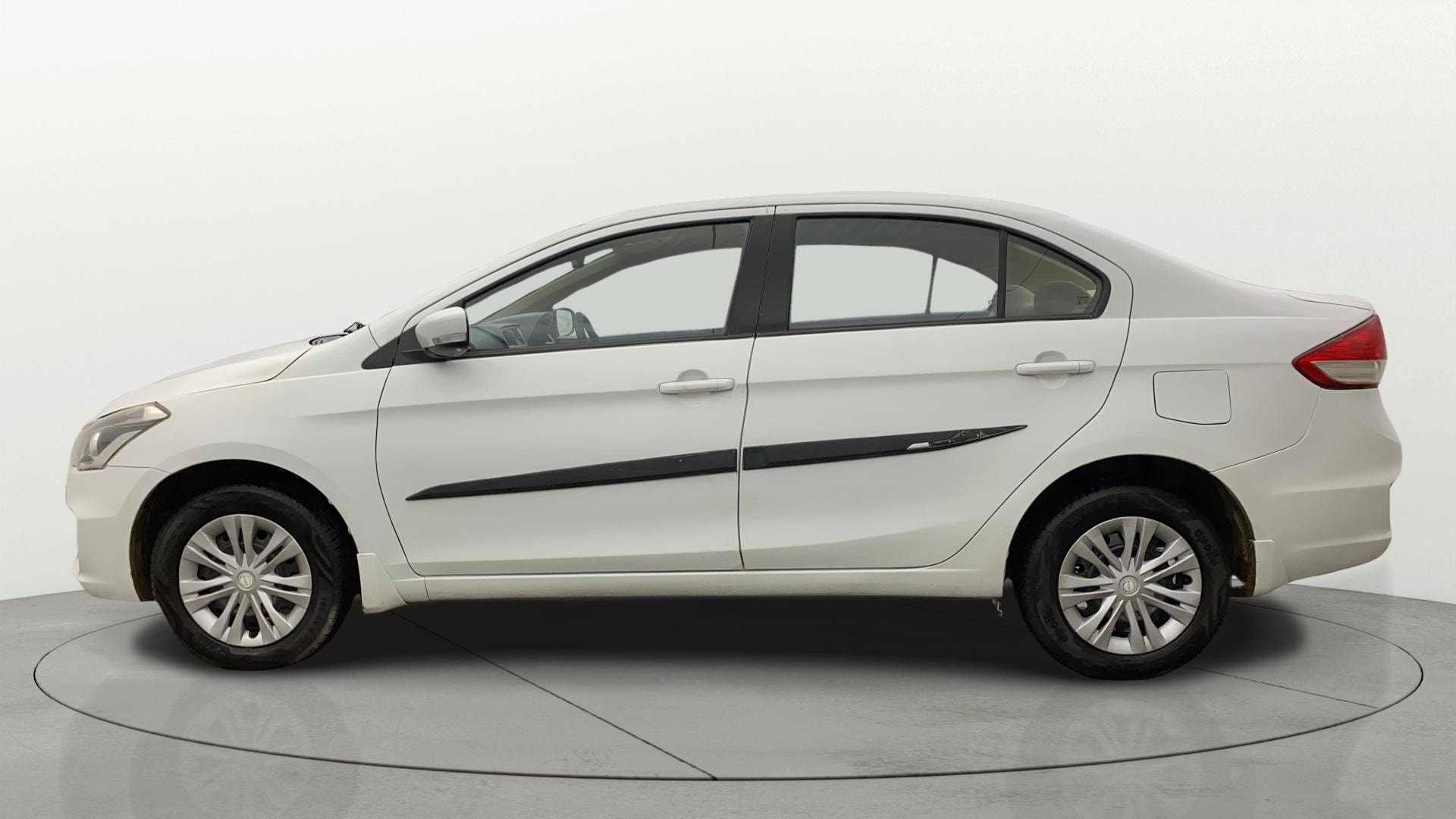 View 2018 Maruti Suzuki 1000 Base Variant Image 5 Used 2018 Maruti Suzuki 1000 Base Variant Image 5