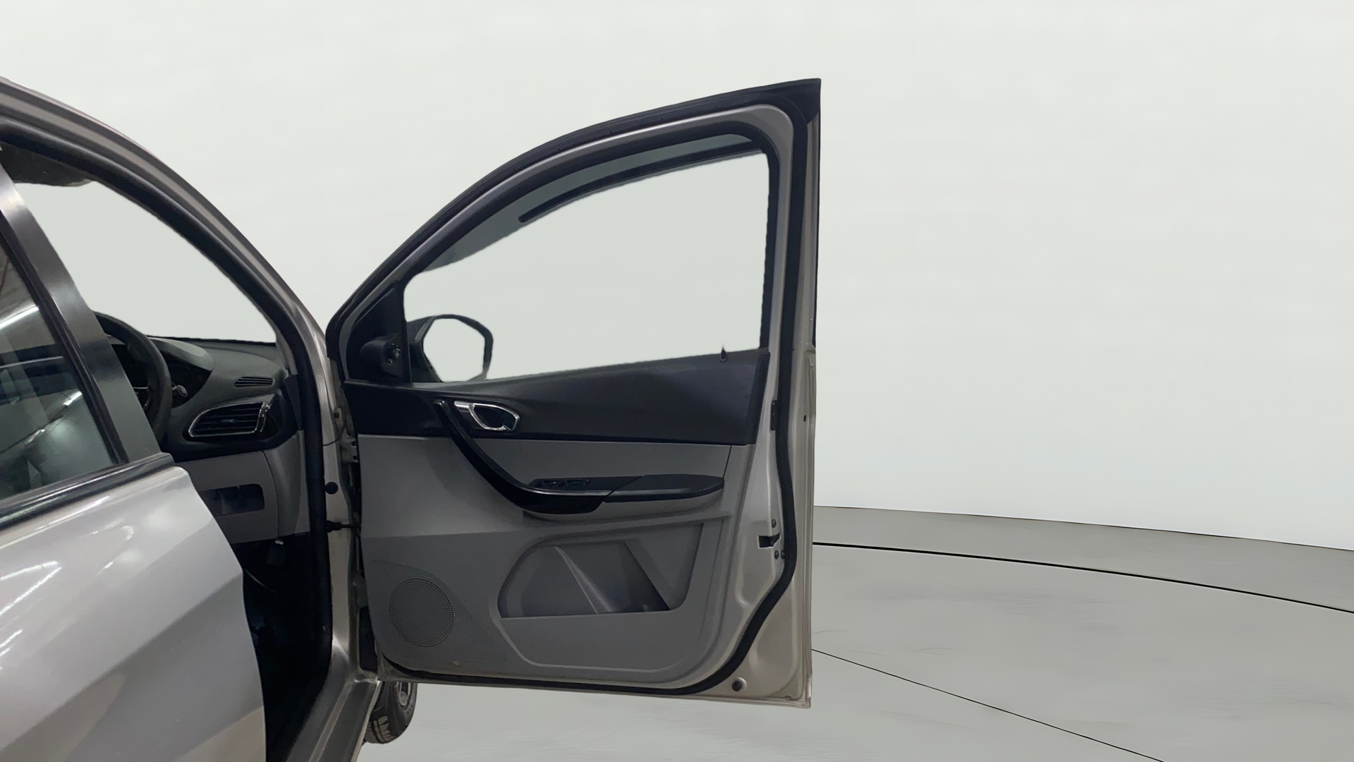 Used 2020 Tata Tiago Used 2020 Tata Tiago