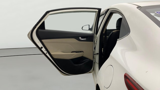 View Hyundai Verna Image 23 Used Hyundai Verna Image 23