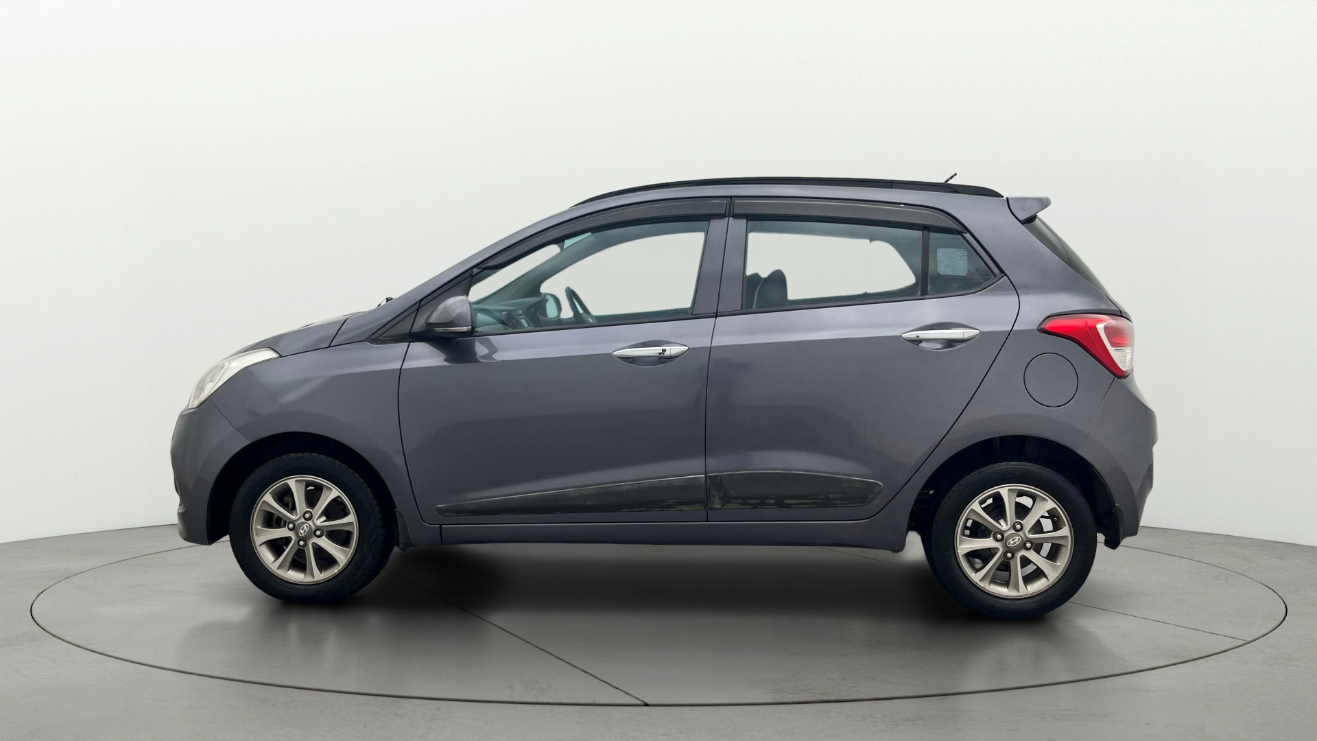 View 2016 Hyundai Grand i10 1.2 Asta Petrol Image 5 Used 2016 Hyundai Grand i10 1.2 Asta Petrol Image 5