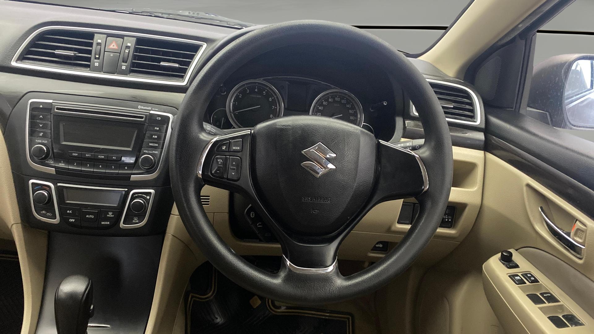 View 2015 Maruti Suzuki 1000 Base Variant Image 12 Used 2015 Maruti Suzuki 1000 Base Variant Image 12