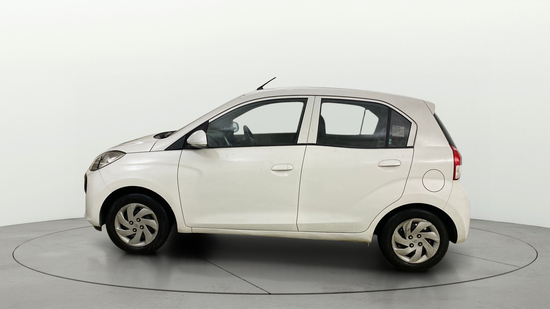 View 2019 Hyundai New Santro D-Lite Petrol Image 5 Used 2019 Hyundai New Santro D-Lite Petrol Image 5