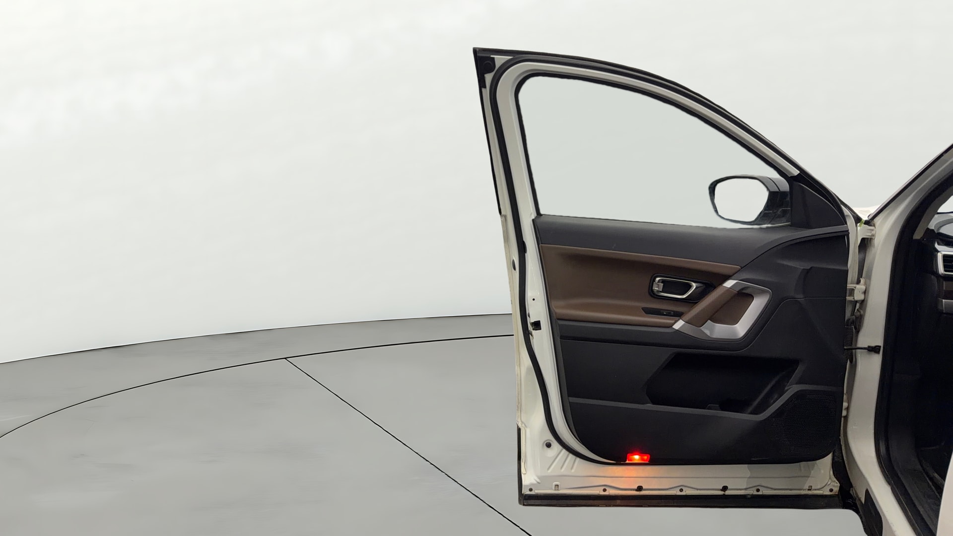 View 2022 Tata Harrier XE Image 33 Used 2022 Tata Harrier XE Image 33