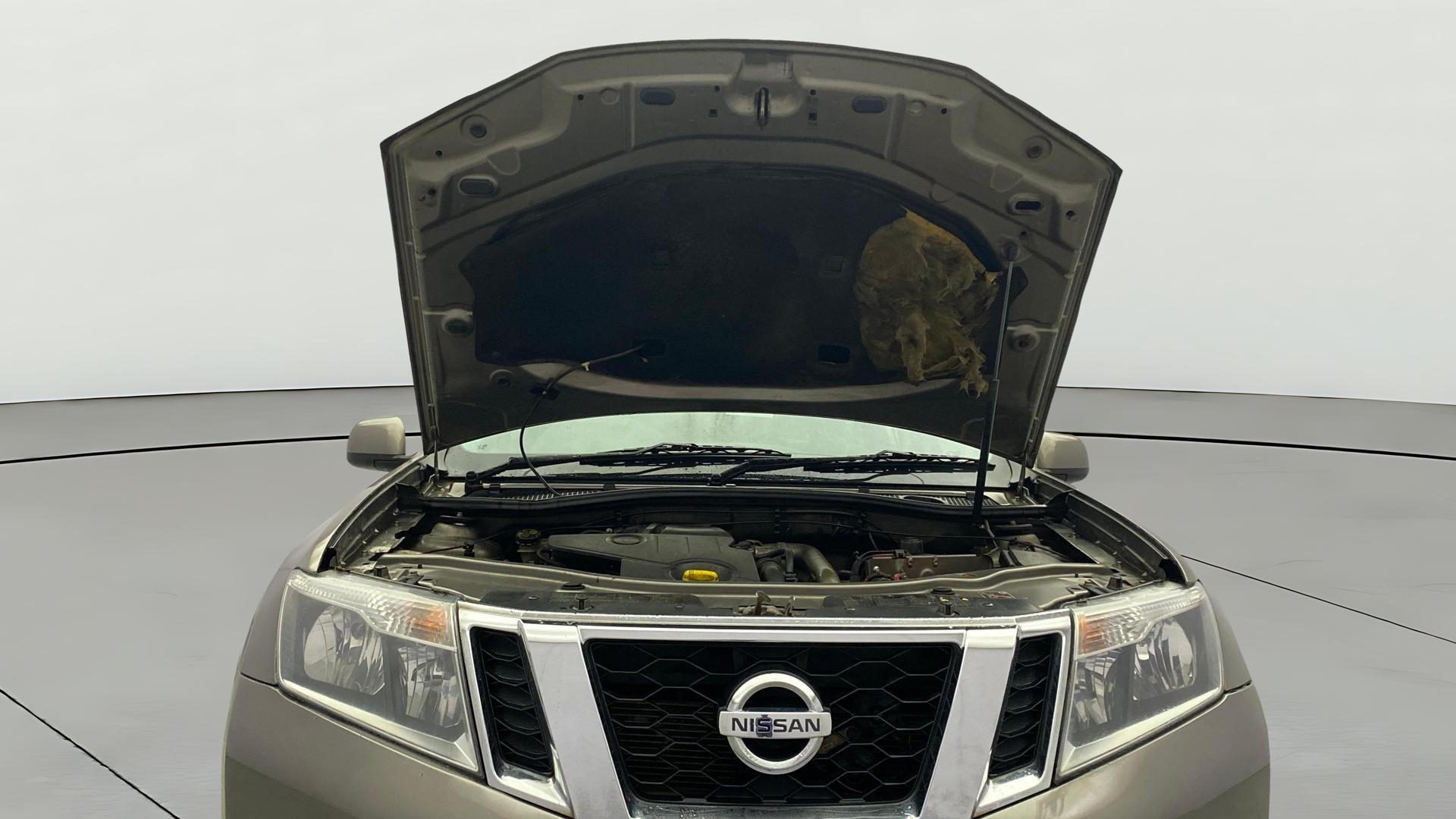View 2014 Nissan Terrano XVD THP 110 PS Image 32 Used 2014 Nissan Terrano XVD THP 110 PS Image 32