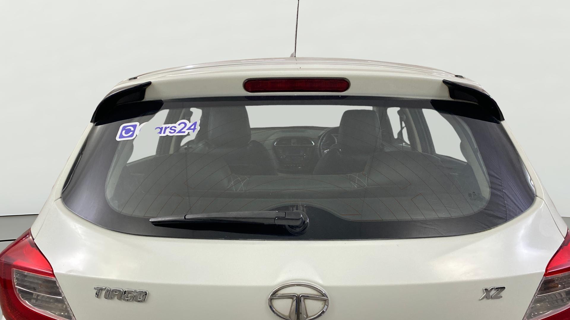 View 2016 Tata Tiago Revotorq XB Image 4 Used 2016 Tata Tiago Revotorq XB Image 4