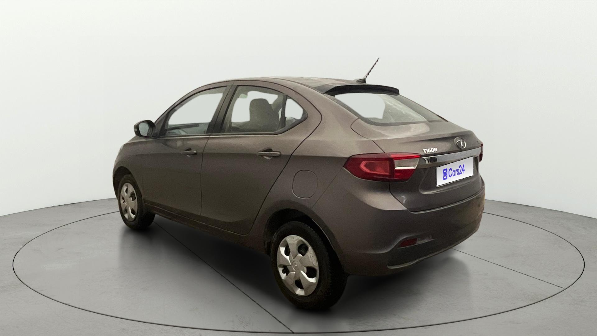 View 2018 Tata Tigor XT Petrol Image 2 Used 2018 Tata Tigor XT Petrol Image 2