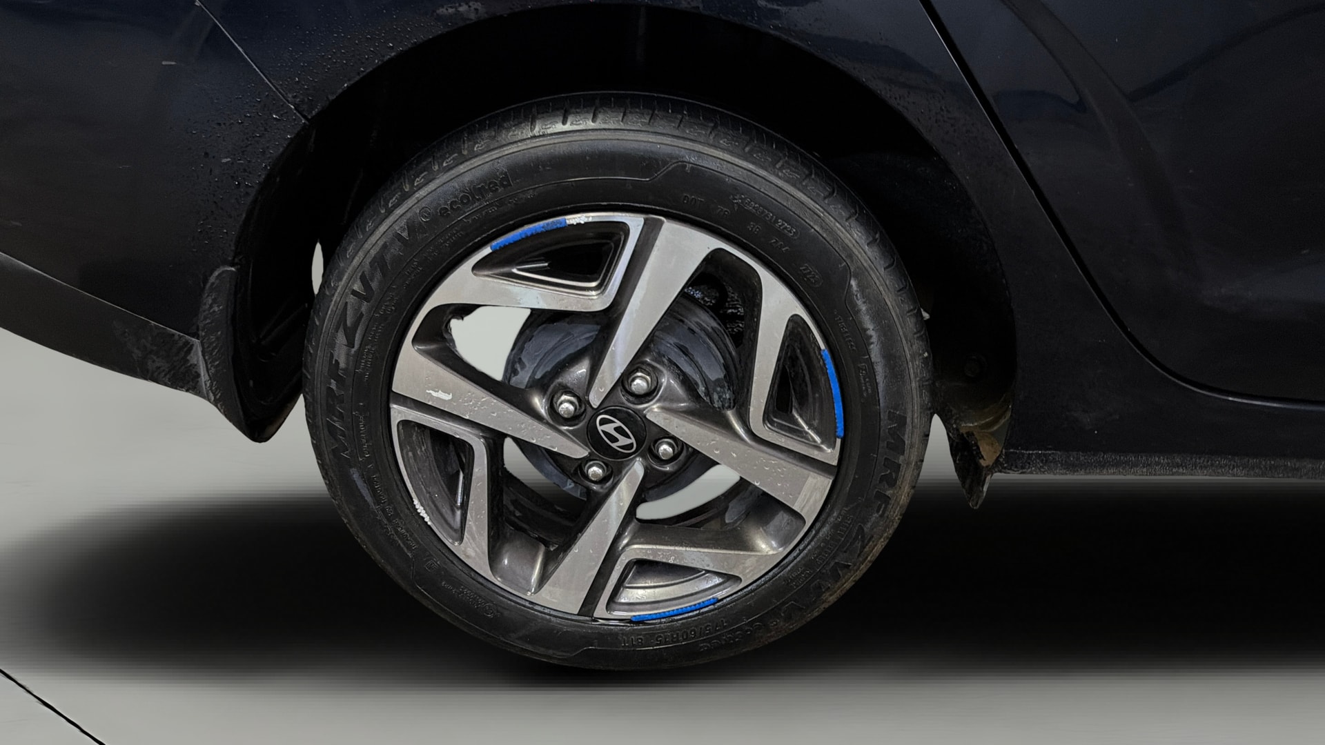 View 2023 Hyundai Aura SX MT CNG Image 23 Used 2023 Hyundai Aura SX MT CNG Image 23