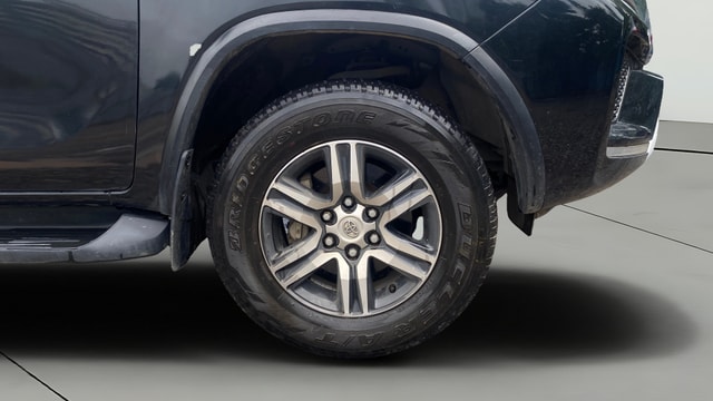 View Toyota Fortuner Image 43 Used Toyota Fortuner Image 43