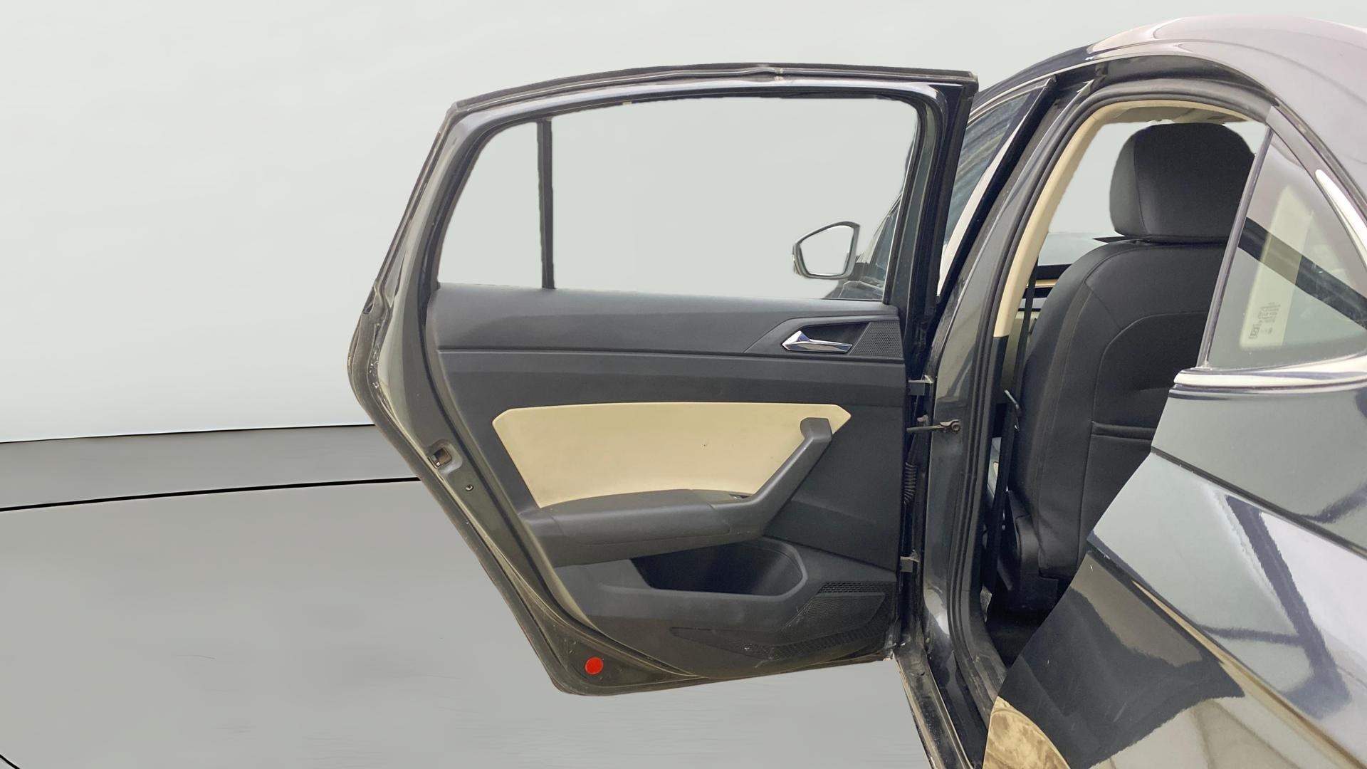View 2023 Skoda Slavia Style 1.0 TSI AT Image 23 Used 2023 Skoda Slavia Style 1.0 TSI AT Image 23