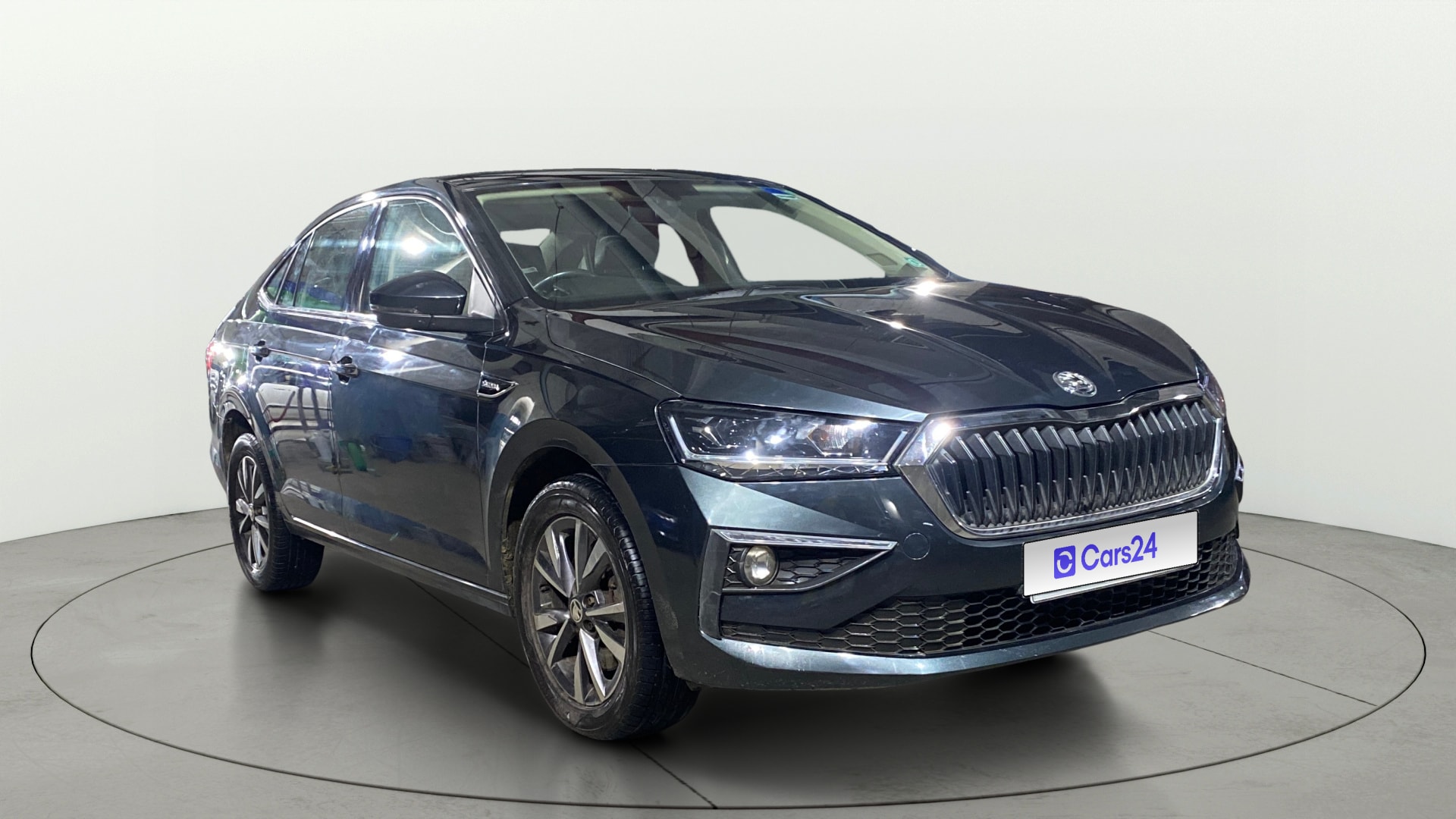 View 2023 Skoda Slavia Style 1.5 TSI MT Image 21 Used 2023 Skoda Slavia Style 1.5 TSI MT Image 21