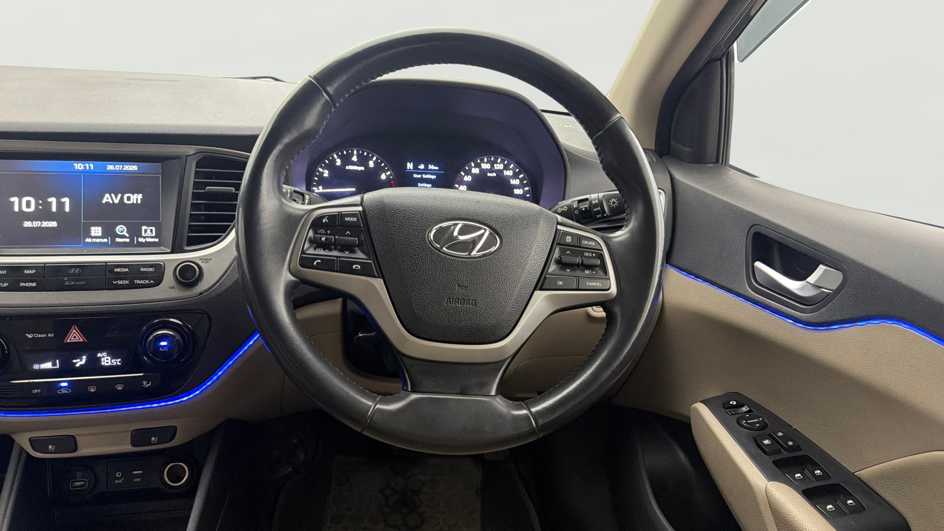 View 2017 Hyundai Verna 1.6 VTVT SX (O) AT Image 13 Used 2017 Hyundai Verna 1.6 VTVT SX (O) AT Image 13