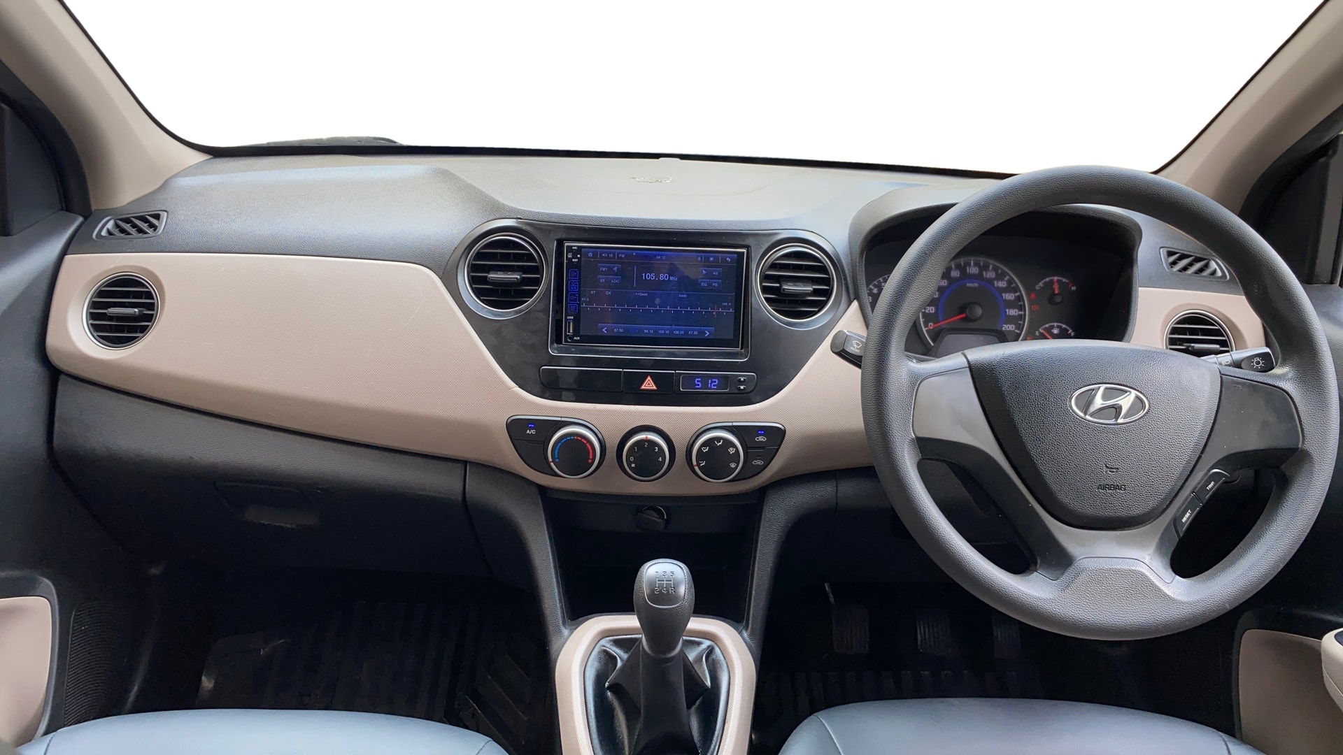 View 2016 Hyundai Grand i10 Magna 1.2 Kappa VTVT Image 15 Used 2016 Hyundai Grand i10 Magna 1.2 Kappa VTVT Image 15