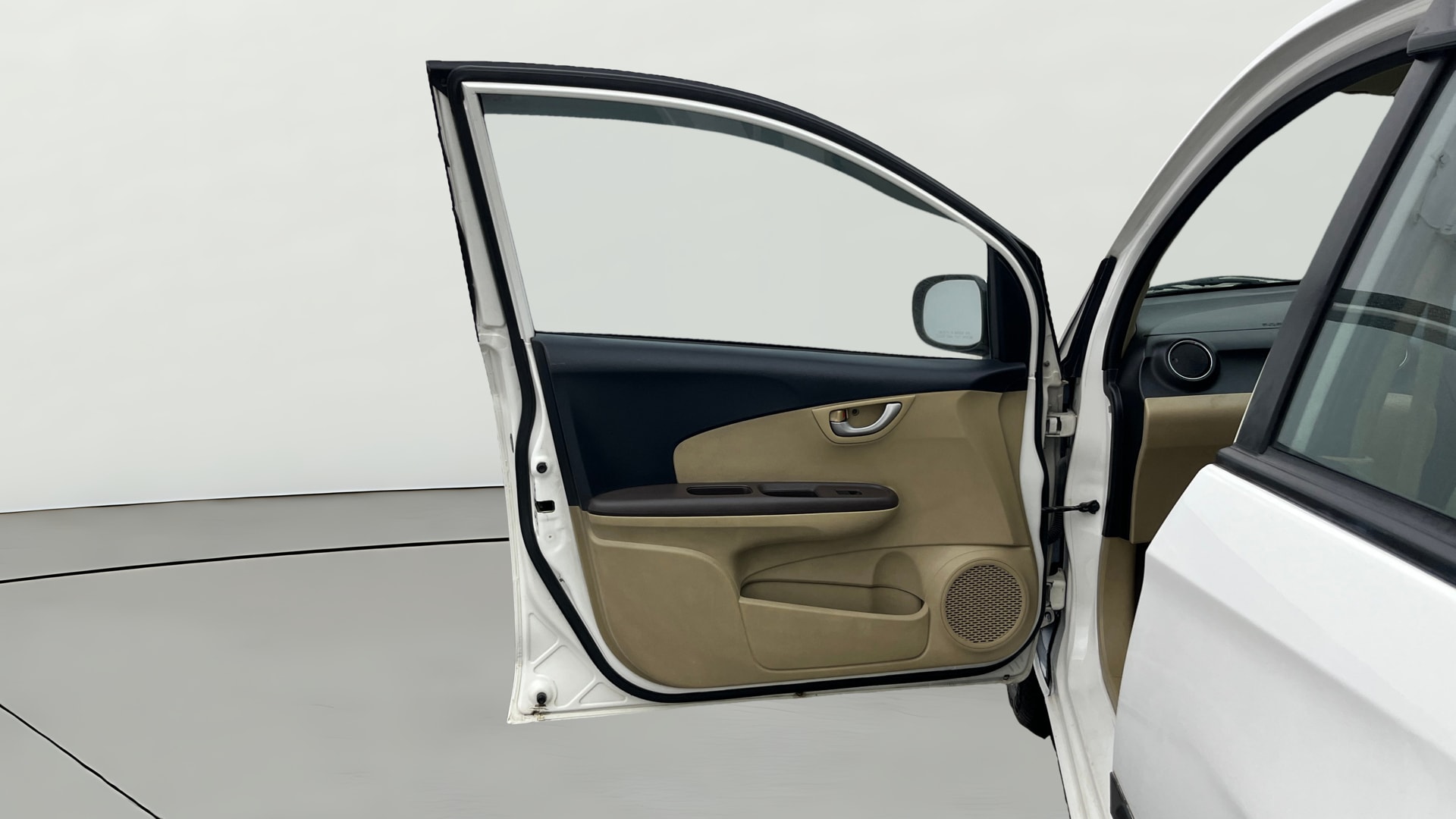 View 2014 Honda Amaze E MT Petrol BS IV Image 31 Used 2014 Honda Amaze E MT Petrol BS IV Image 31