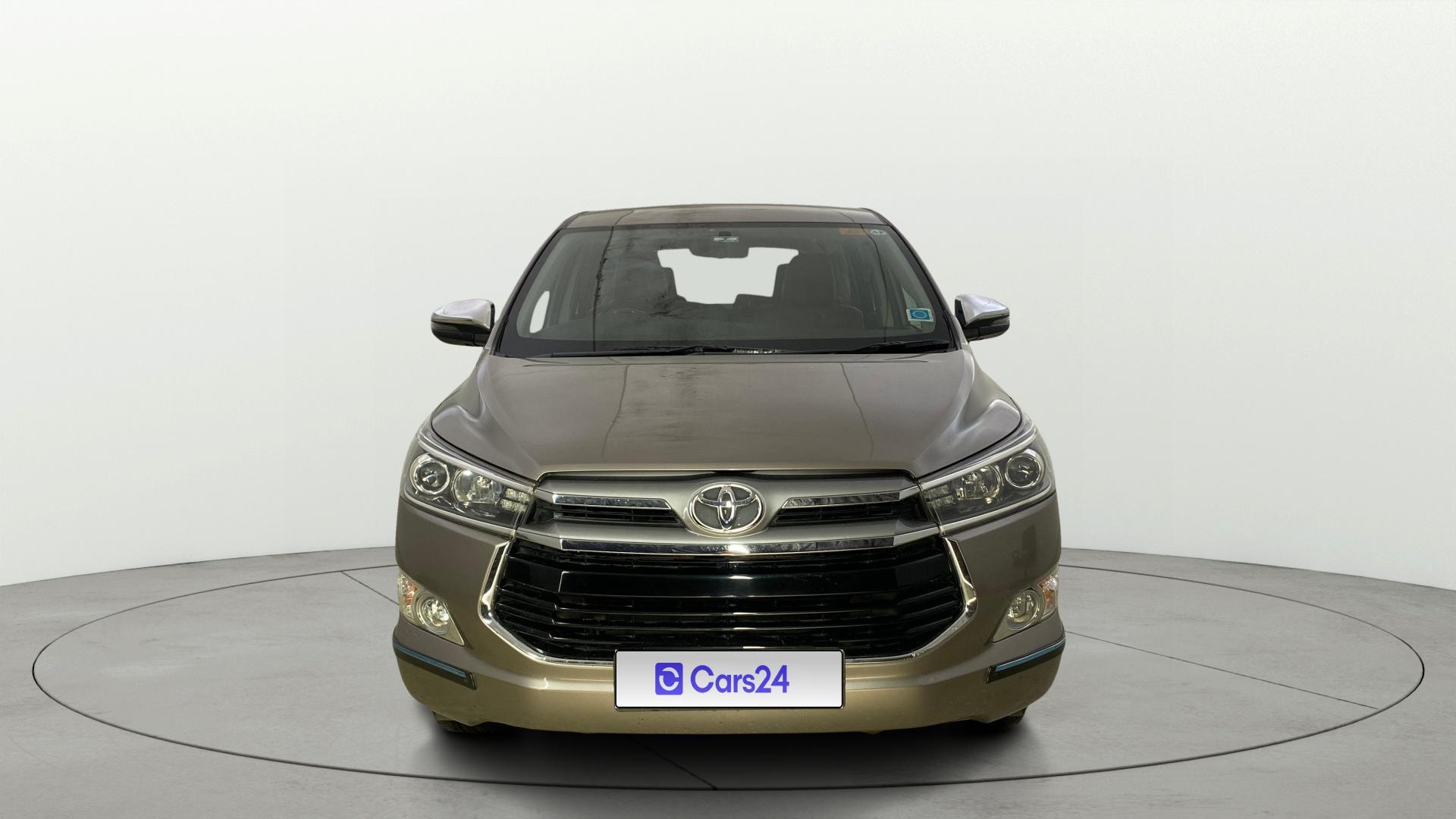 Used 2018 Toyota Innova Crysta Used 2018 Toyota Innova Crysta