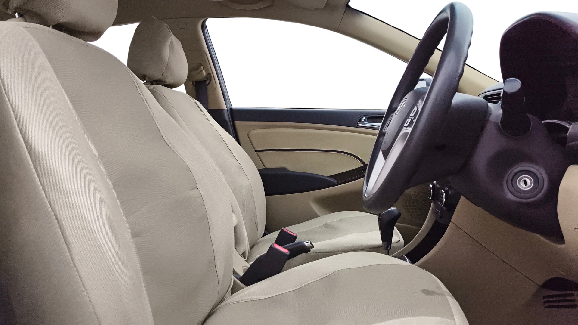 View 2013 Hyundai Fluidic Verna 1.4 CRDI Base Image 26 Used 2013 Hyundai Fluidic Verna 1.4 CRDI Base Image 26