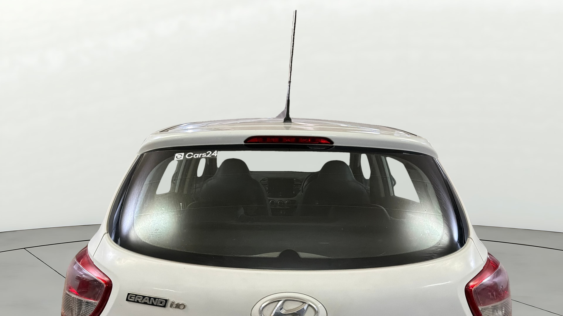 View 2017 Hyundai Grand i10 Magna 1.2 Kappa VTVT Image 4 Used 2017 Hyundai Grand i10 Magna 1.2 Kappa VTVT Image 4
