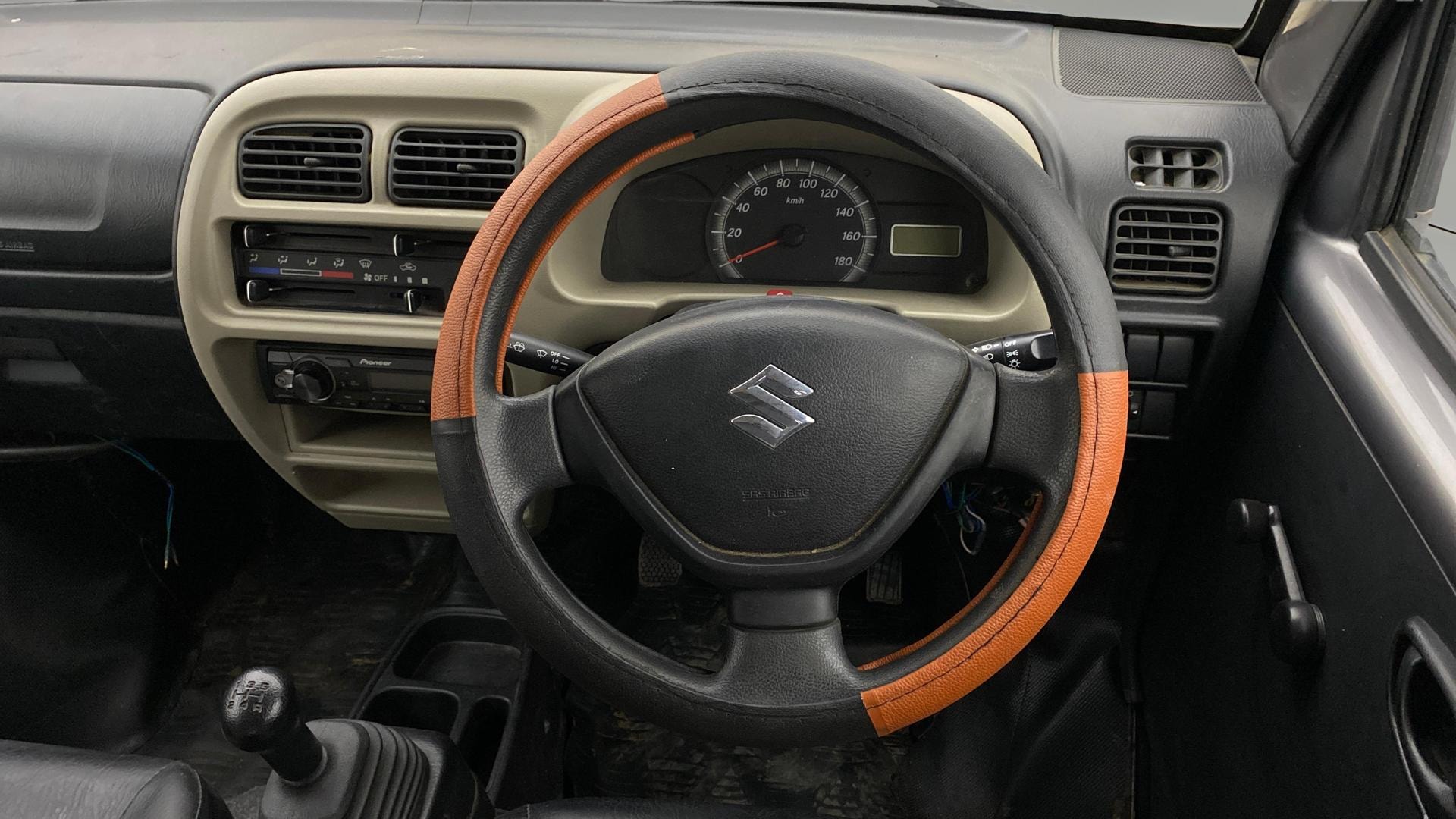 View 2022 Maruti Suzuki 1000 Base Variant Image 20 Used 2022 Maruti Suzuki 1000 Base Variant Image 20