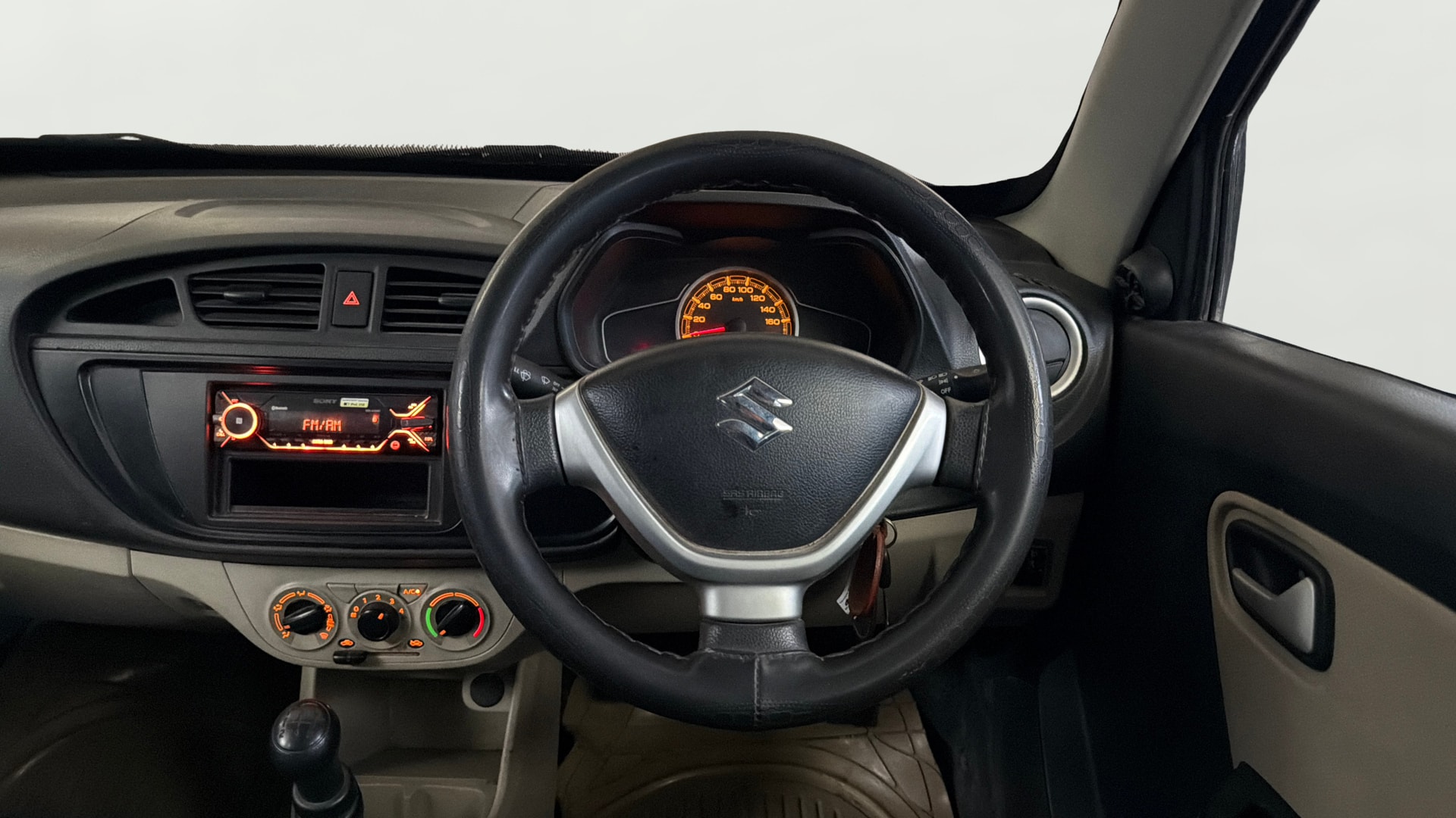 View 2022 Maruti Suzuki 1000 Base Variant Image 20 Used 2022 Maruti Suzuki 1000 Base Variant Image 20