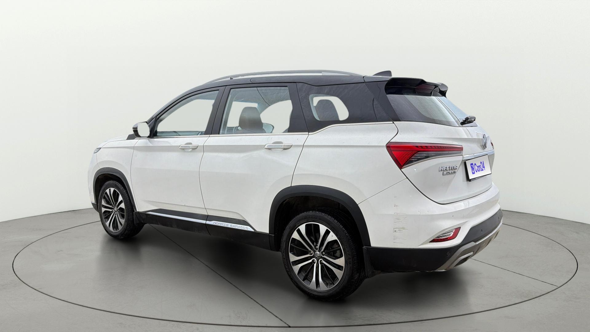 View 2022 MG Hector Plus Sharp CVT Petrol Image 2 Used 2022 MG Hector Plus Sharp CVT Petrol Image 2