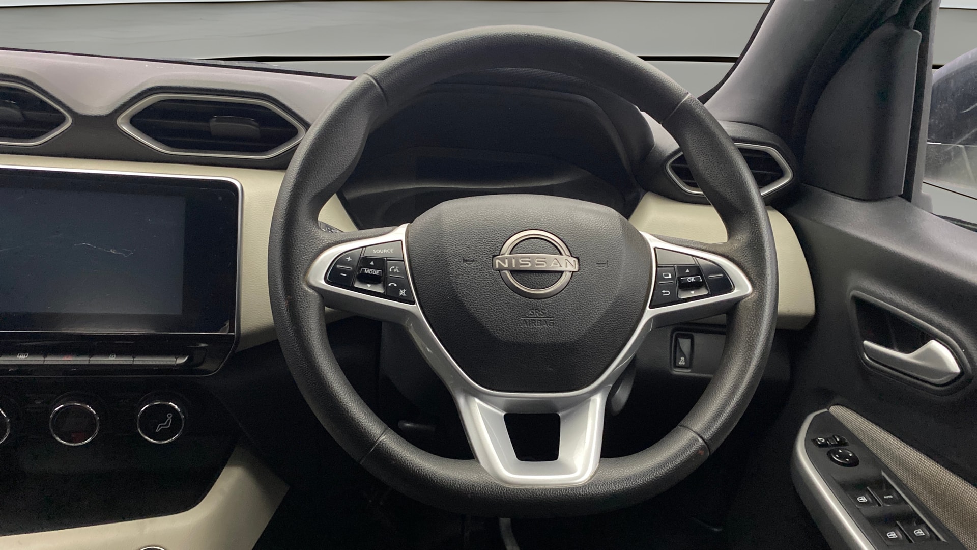 Used 2022 Nissan Magnite Used 2022 Nissan Magnite