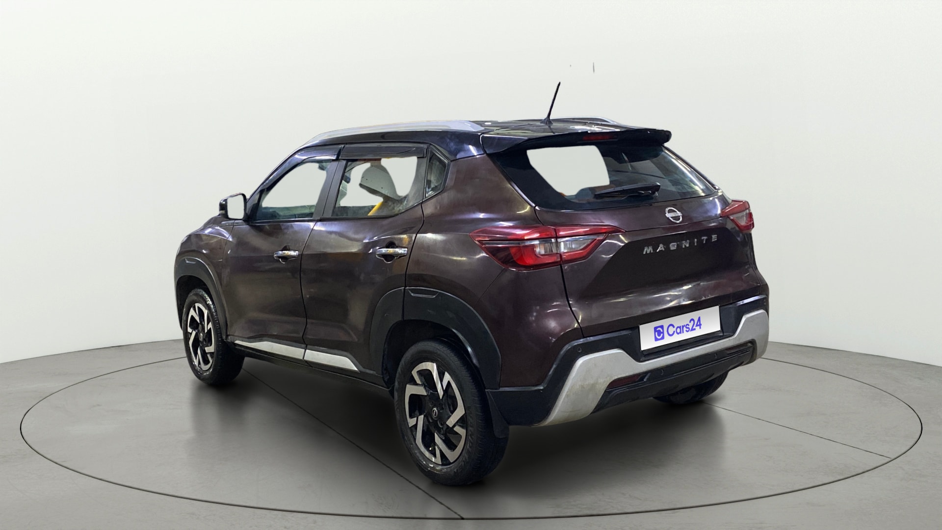 View 2021 Nissan Magnite XV Image 2 Used 2021 Nissan Magnite XV Image 2