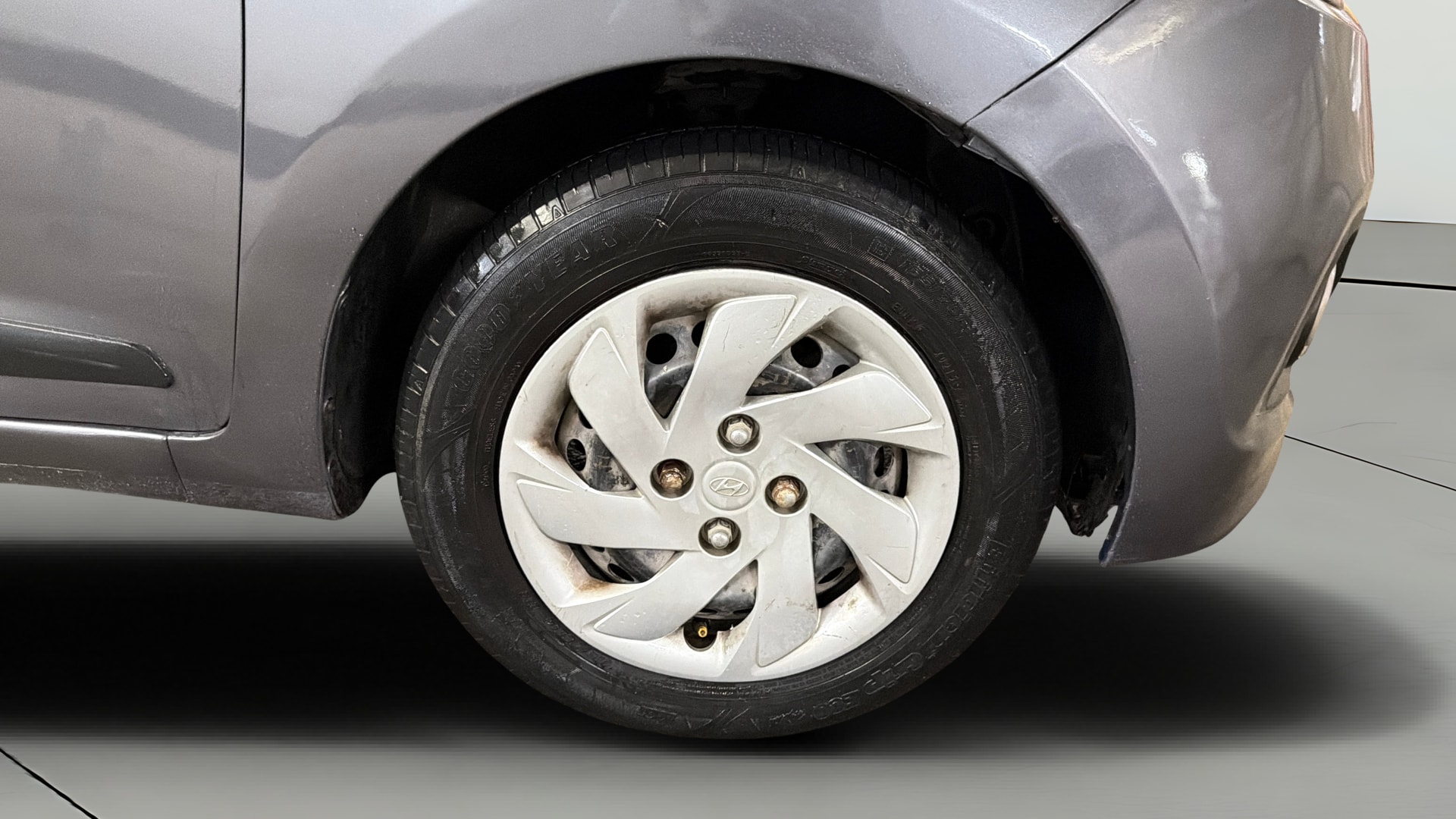 View 2014 Hyundai Grand i10 Magna 1.2 Kappa VTVT Image 39 Used 2014 Hyundai Grand i10 Magna 1.2 Kappa VTVT Image 39