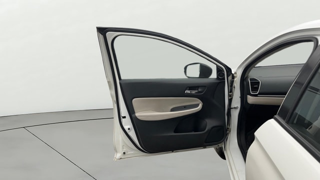View Honda City ZX Image 32 Used Honda City ZX Image 32